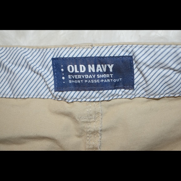 Old Navy High Waisted Everyday chino shorts like new cute comfy size 0 - Picture 9 of 10